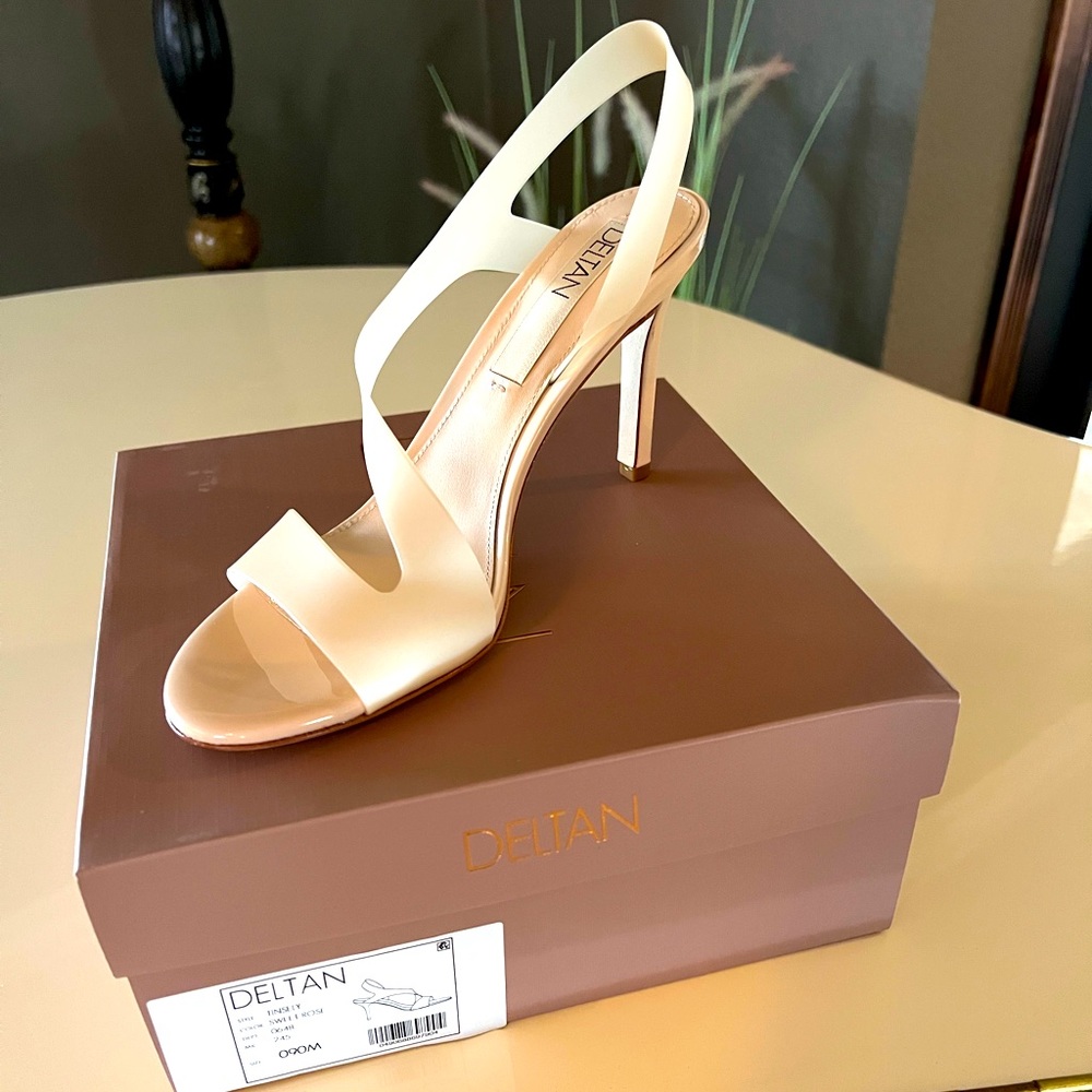Deltan Tinsley Clear Vinyl Peep Toe Heels